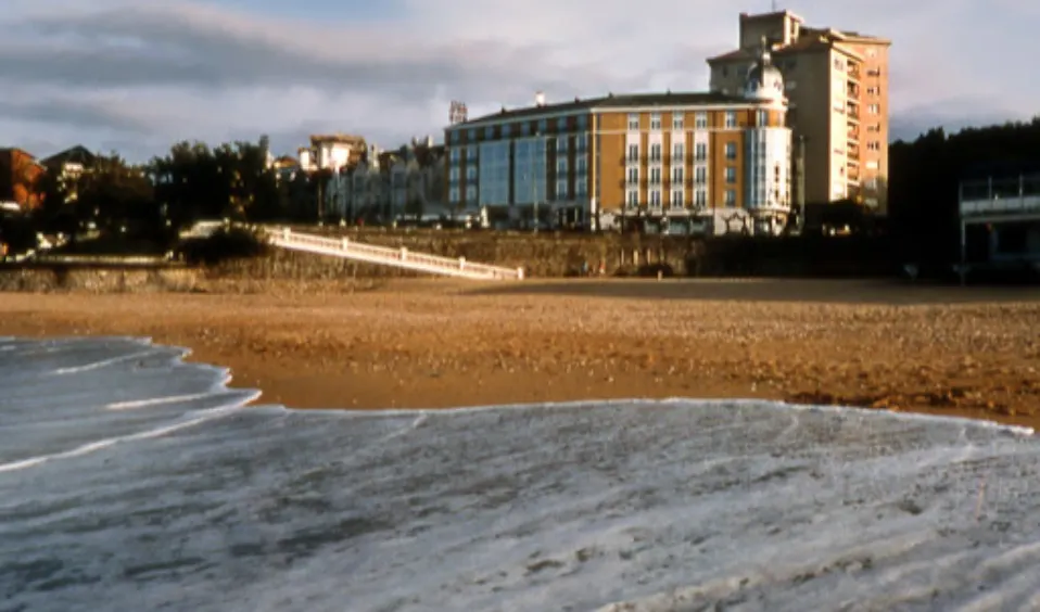 Rolfs Flyg & Bussresor AB