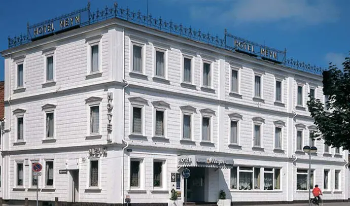 Rolfs Flyg & Bussresor AB