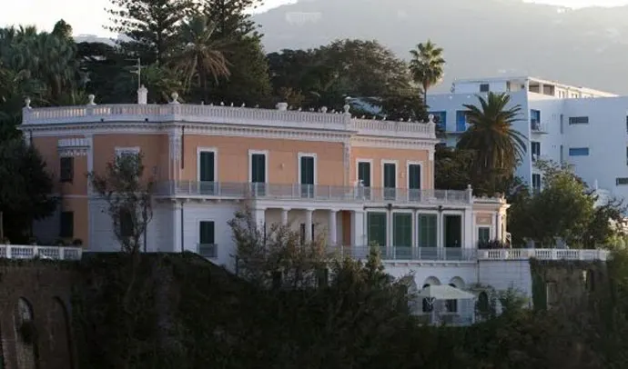 Rolfs Flyg & Bussresor AB