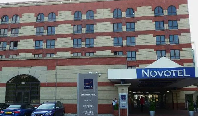 Rolfs Flyg & Bussresor AB