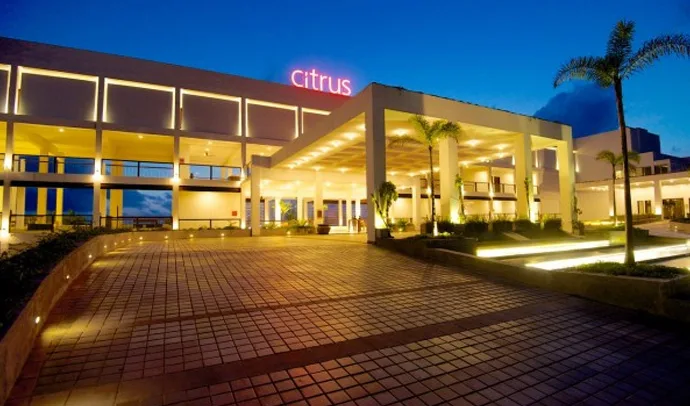 Rolfs Flyg & Bussresor AB