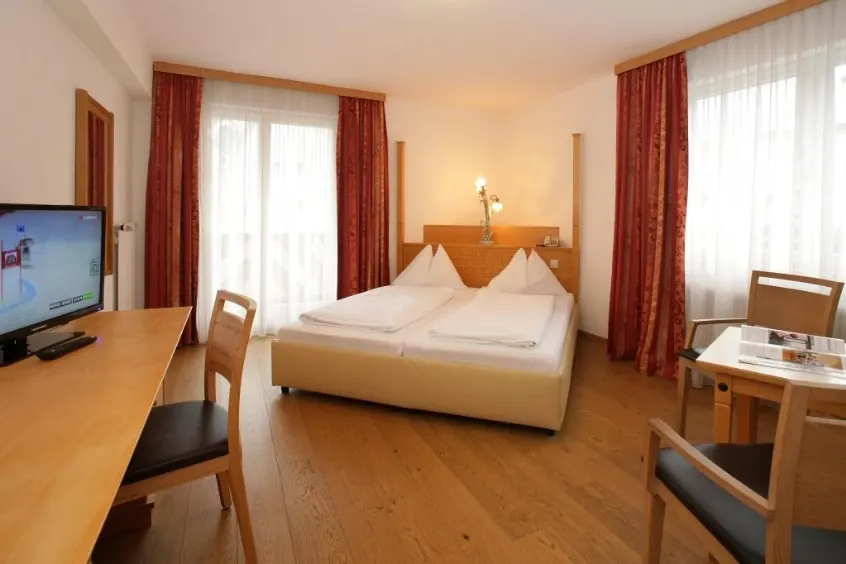 Rolfs Flyg & Bussresor AB