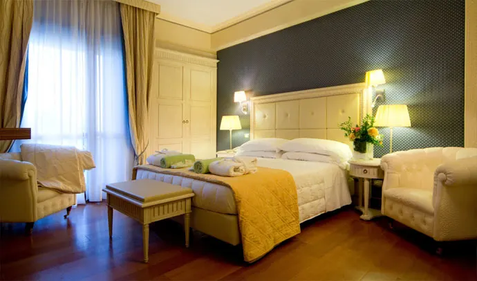 Rolfs Flyg & Bussresor AB