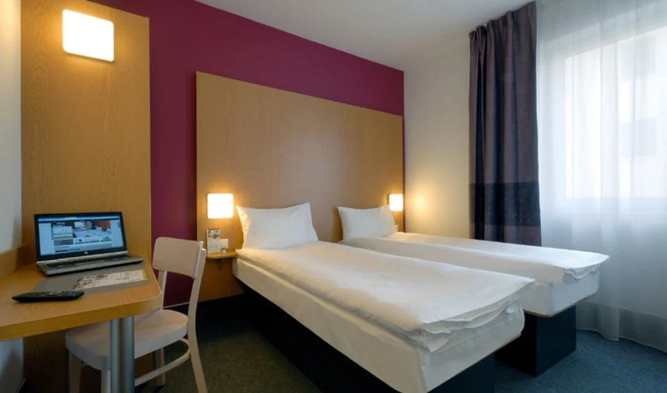 Rolfs Flyg & Bussresor AB