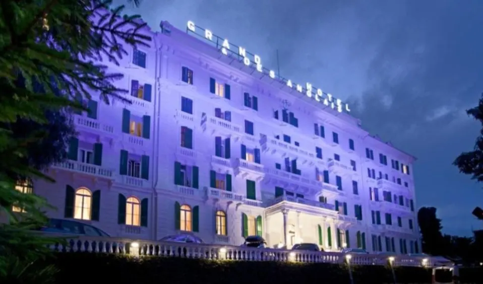 Rolfs Flyg & Bussresor AB