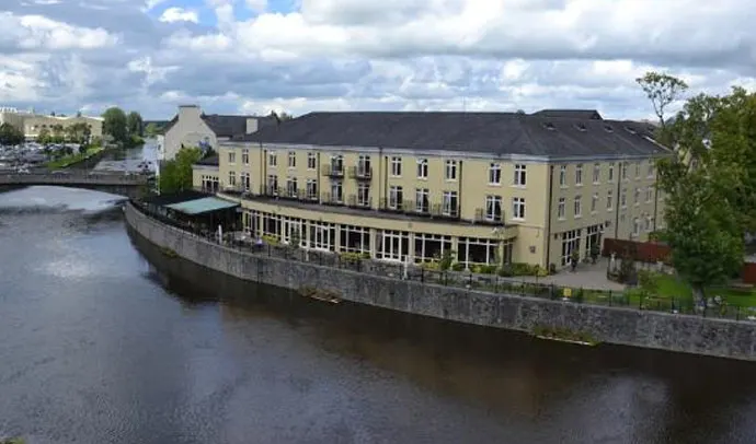 Rolfs Flyg & Bussresor AB