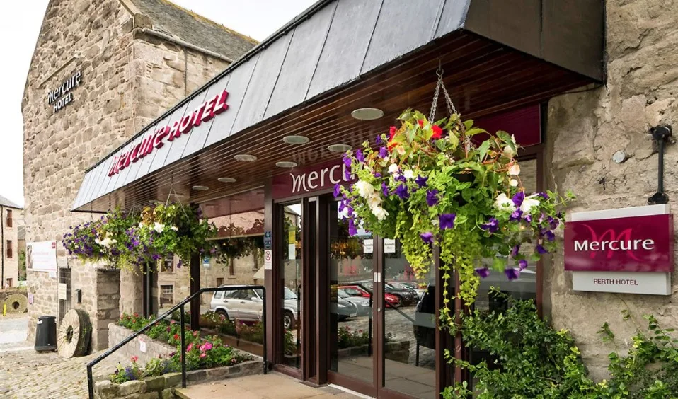 Rolfs Flyg & Bussresor AB