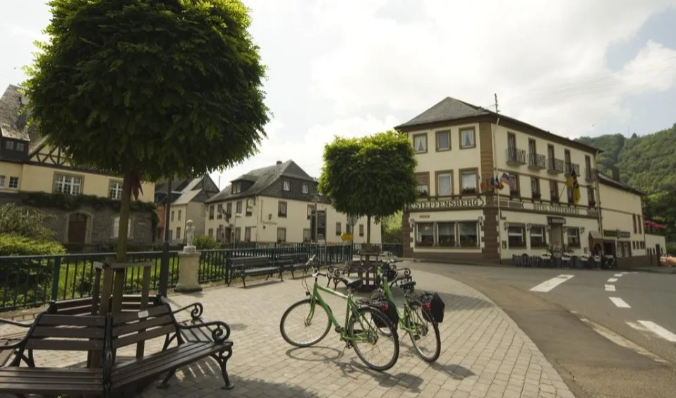 Rolfs Flyg & Bussresor AB