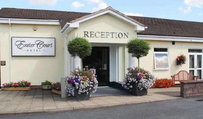 Rolfs Flyg & Bussresor AB