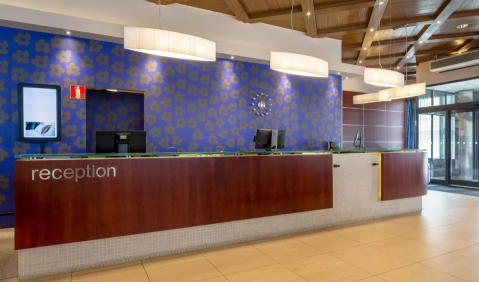 Rolfs Flyg & Bussresor AB