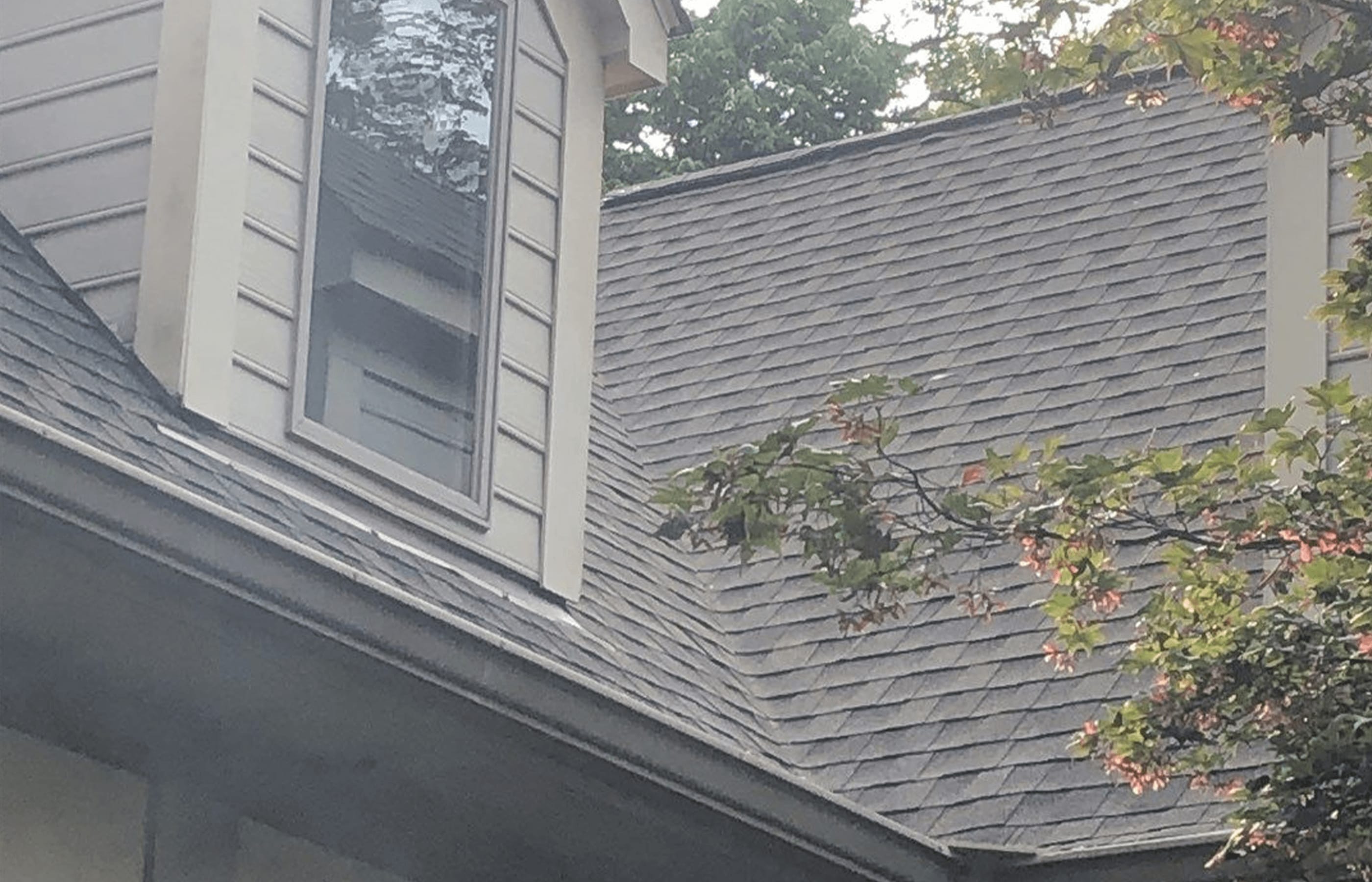 Roofsimple installing new roofing system for Robert Mashack