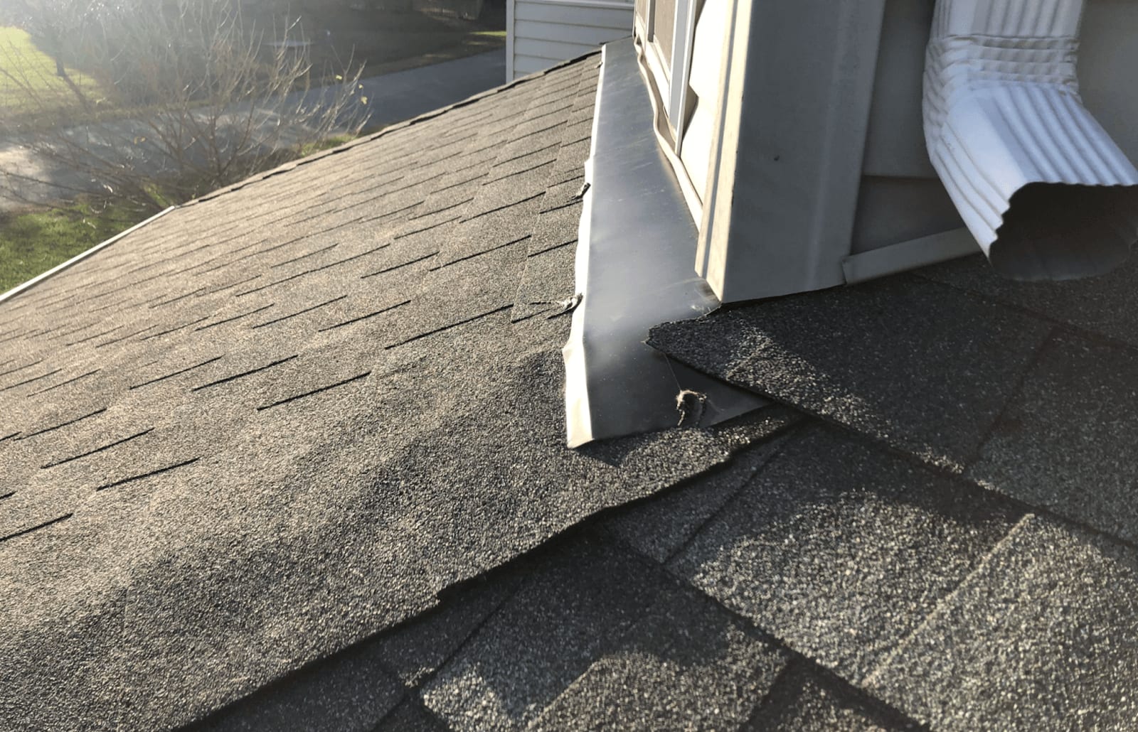 Roofsimple installs a new roofing system for Greg MacGregor