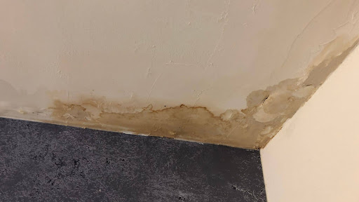 Ceiling with water leaking stains
