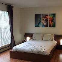 Cléo and Carl's room