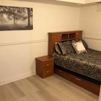 Rooms Available's room