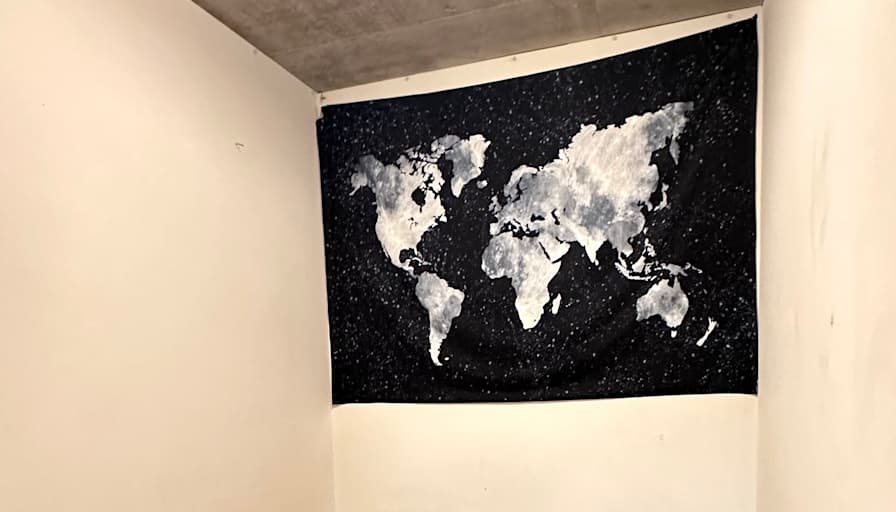 Spinder Raina's room