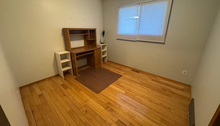 Kinsley Pearen's room