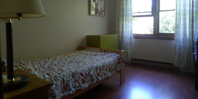 Hatfield Ma Rooms For Rent Roomies Com