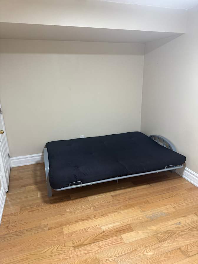 Mushtaq Ahmad's room