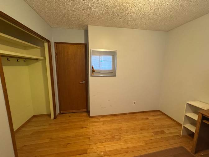 Kinsley Pearen's room