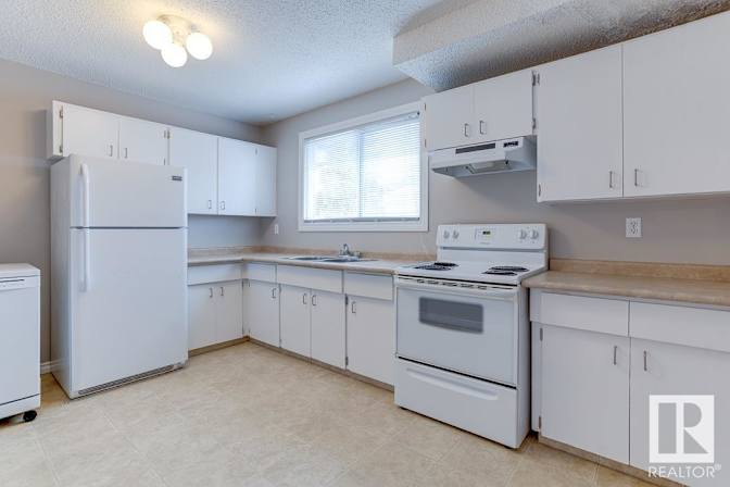 Antonios Roussos's room