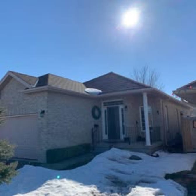 Santhi Varanasi's room