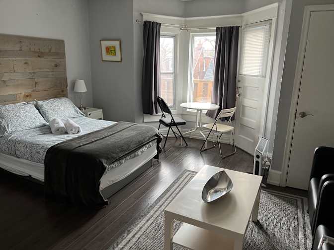 Nick Sarkovski's room