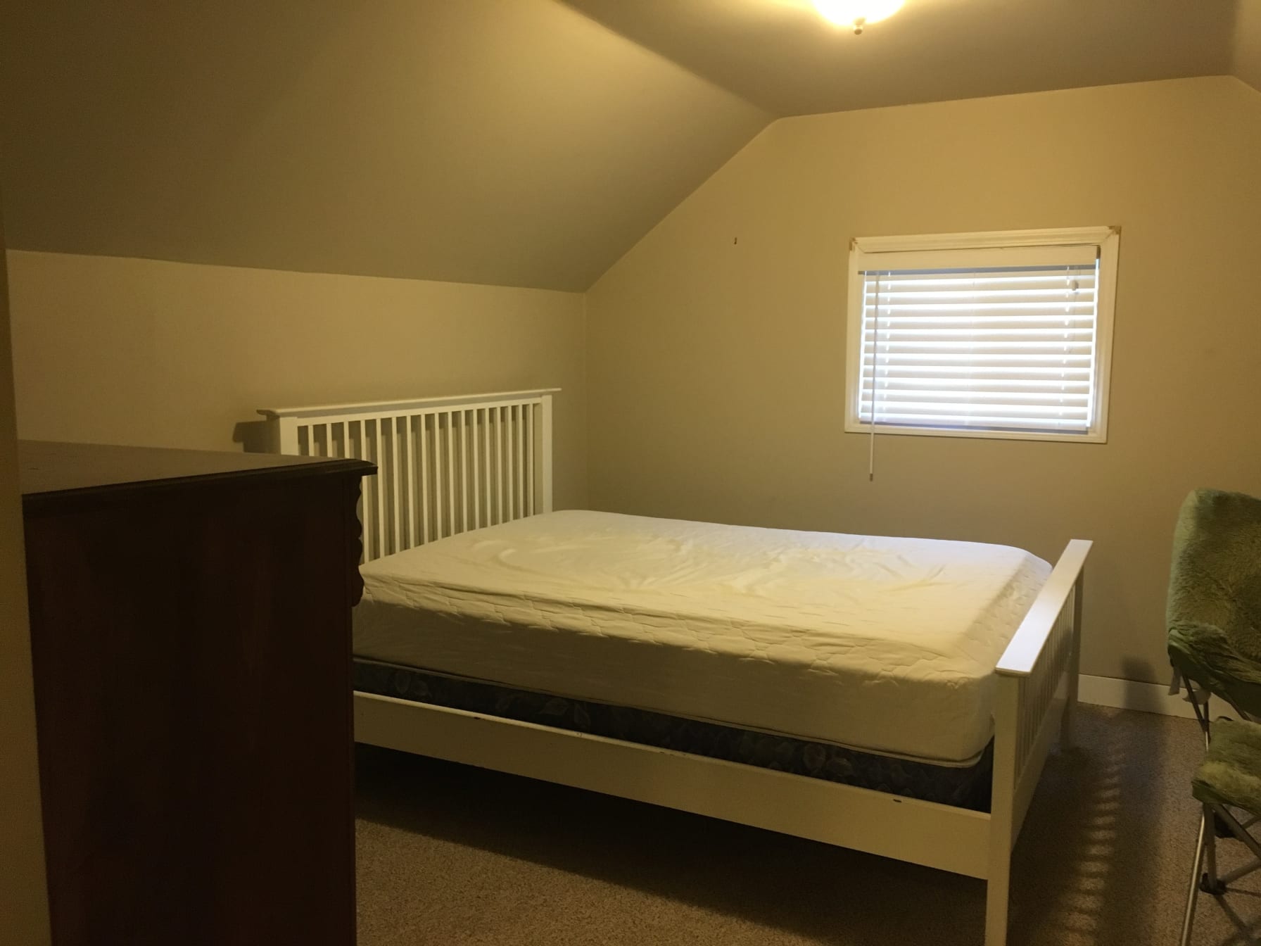 Private Room To Rent In Share House Clavet Street Thunder