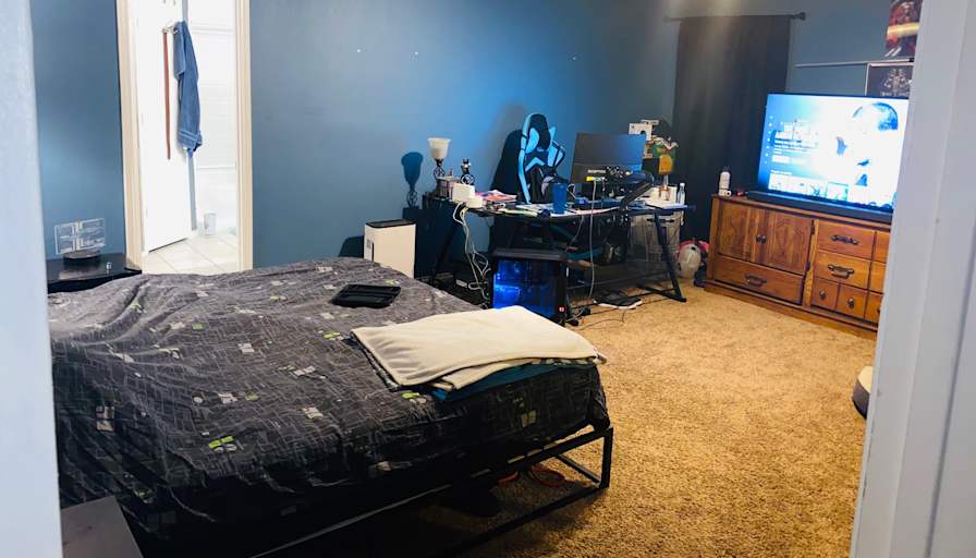 Private Room To Rent In Share House Hidden Springs Drive