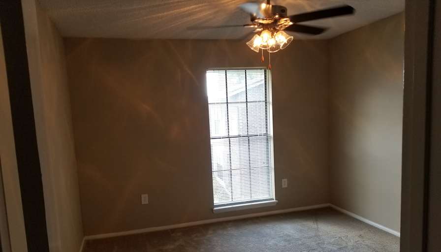 Private Room To Rent In Share House Saint Petersburg Florida Located In Lincoln Shores Apartments In Northern St Pete It Is A 2 Bedroom 2 Bath Apartment And You Roomies Com
