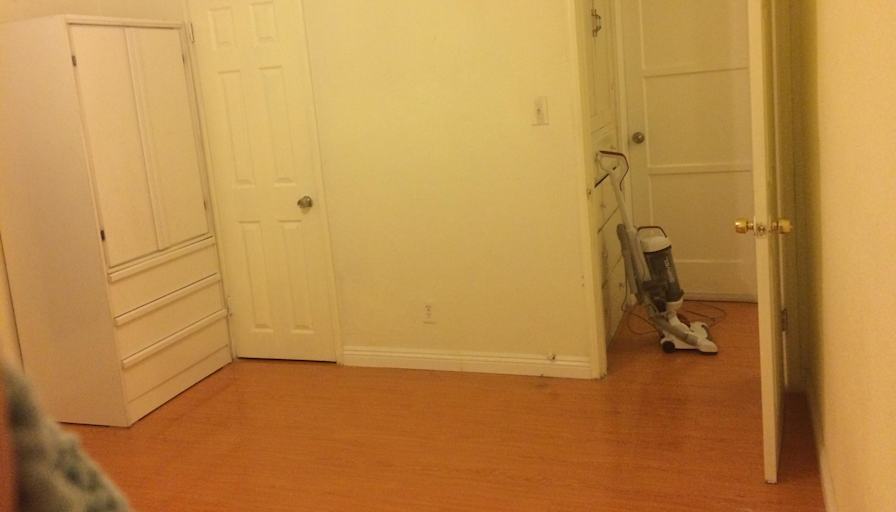 Private room to rent in share house | East Broadway, San ...