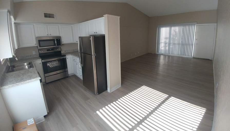 Private Room To Rent In Share House East Southern Avenue Tempe Arizona 85282 960ft2 Available 04 01 Apartment W D In Unit Carport Private Bath Private Room Room For Roomies Com