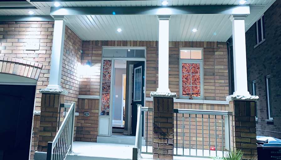 Private room to rent in share house | Aylesbury Drive ...