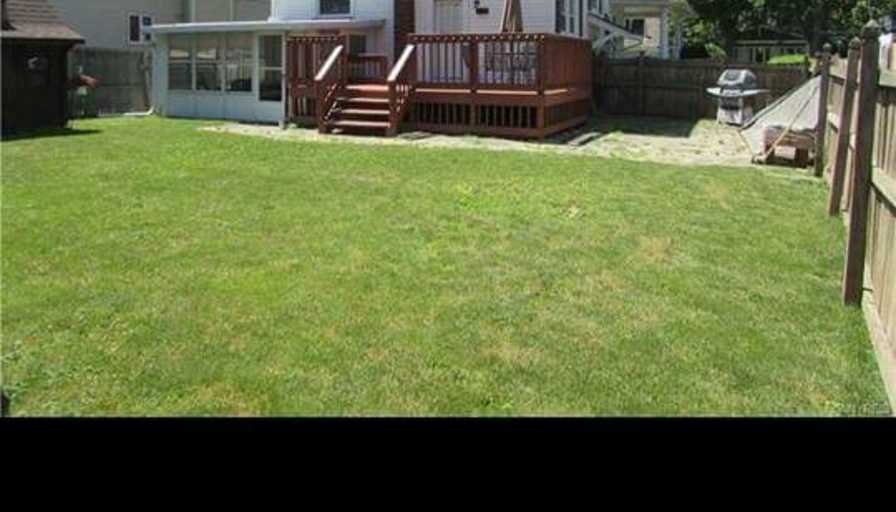 Private room to rent in share house Lockport, New York 14094 4 bedroom house. Looking to