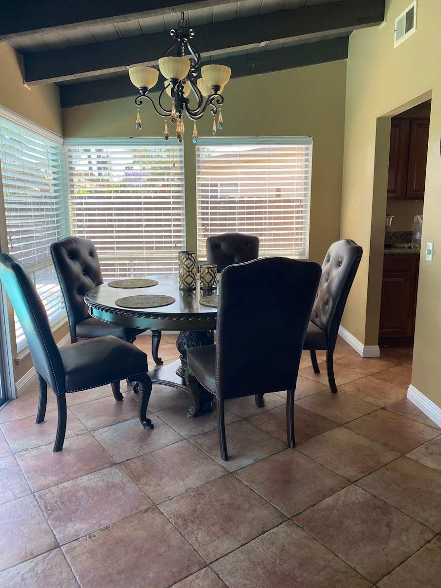 Private Room To Rent In Share House Escondido California 92026 Freshly Painted Master Bedroom With Private Entrance And Private Bathroom In A Three Bedroom Peacefu Roomies Com