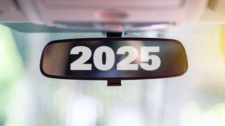 Rearview mirror with 2025 in it.