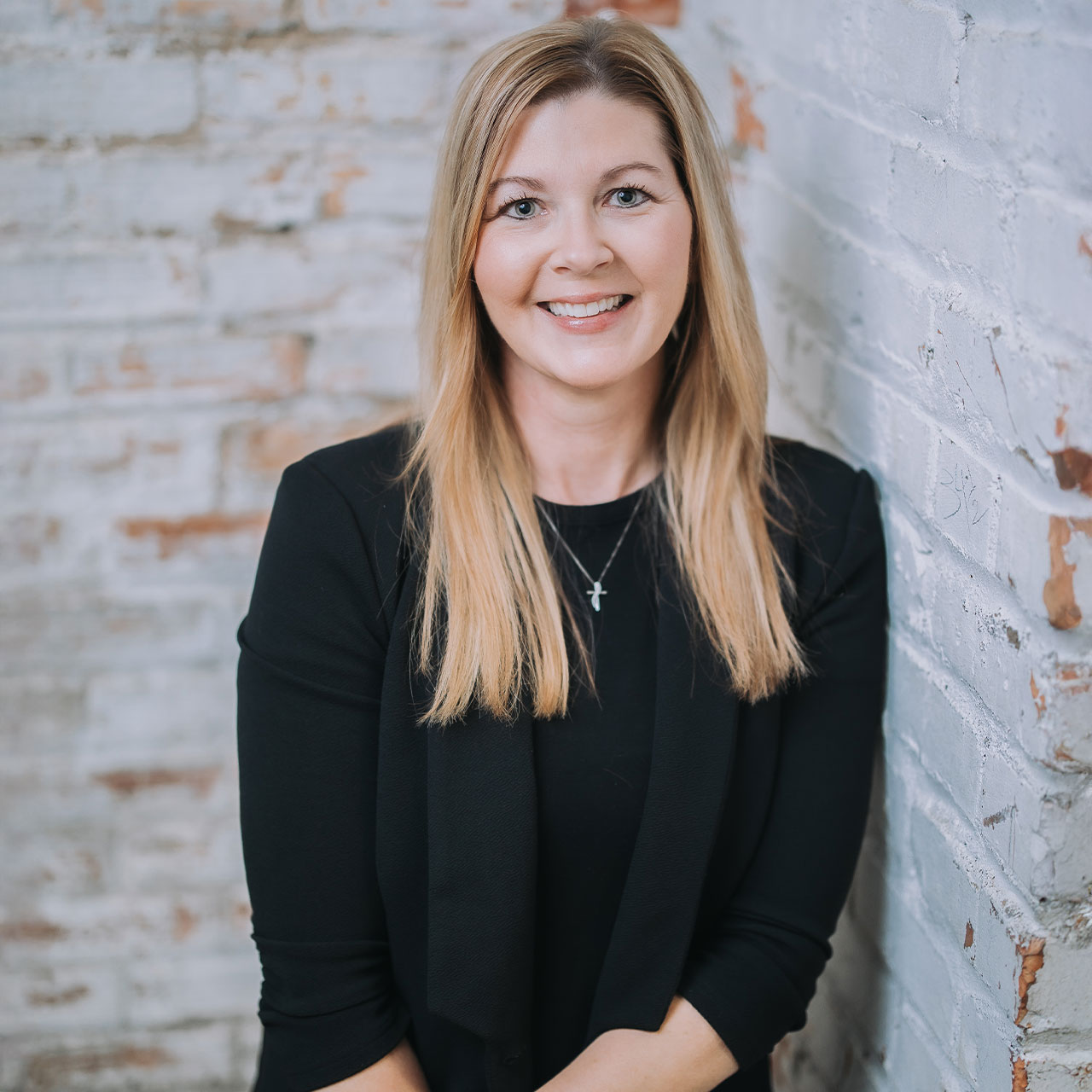 Christine Herold bio page photo
