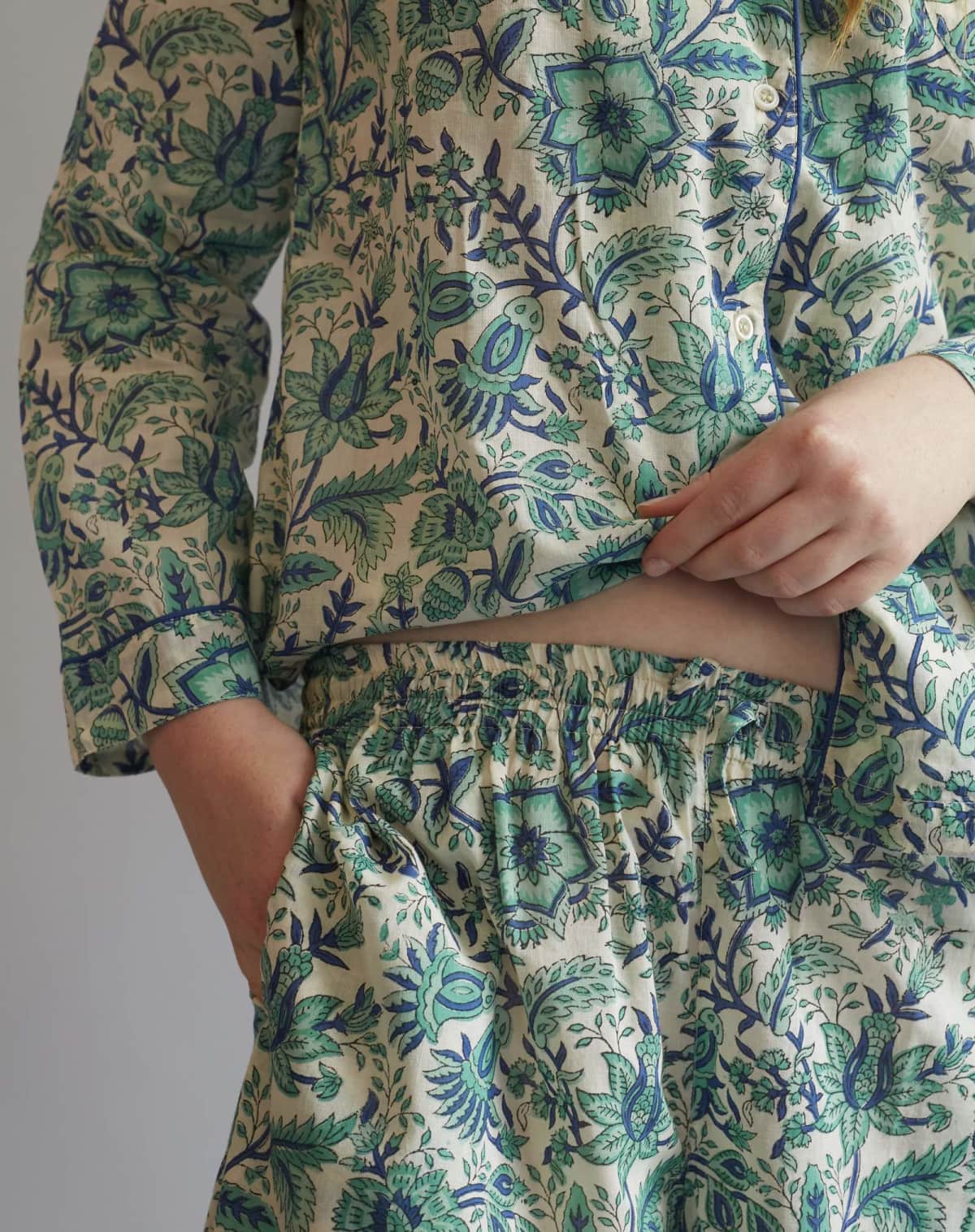 Dilli Grey Cotton Pyjama Set in Spruce Green