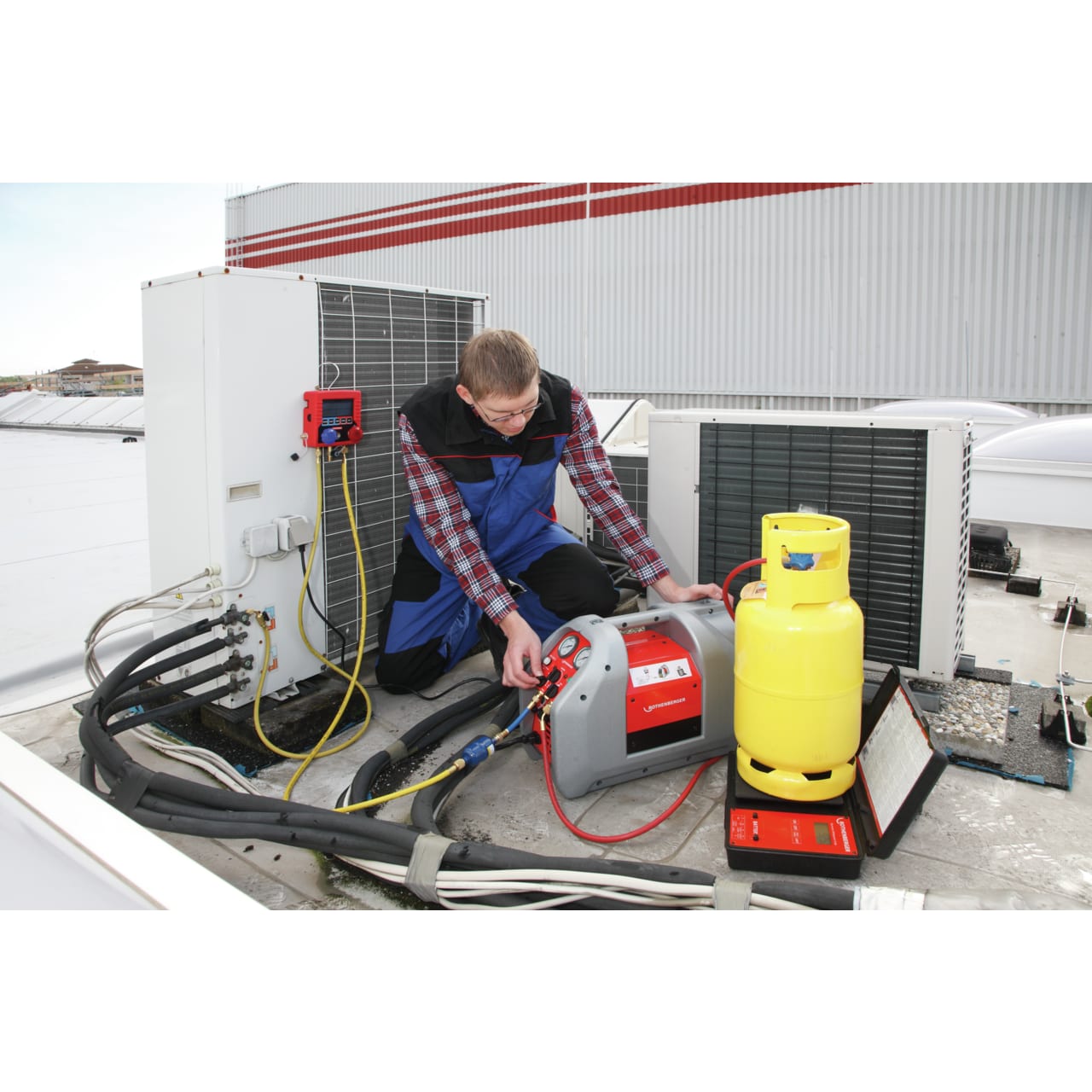 Refrigerant extractor ROREC Pro, 230V, 730W, 38.5bar Refrigerant