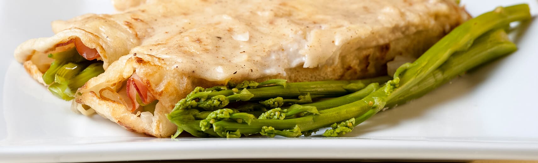 Überbackene Spargel-Crêpes