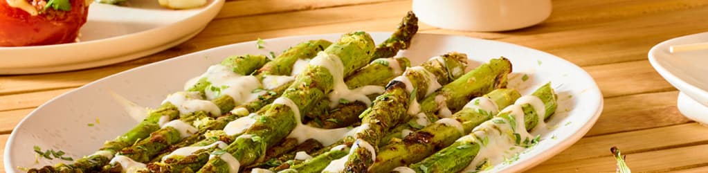 Grüner Spargel mit Zitronensoße
