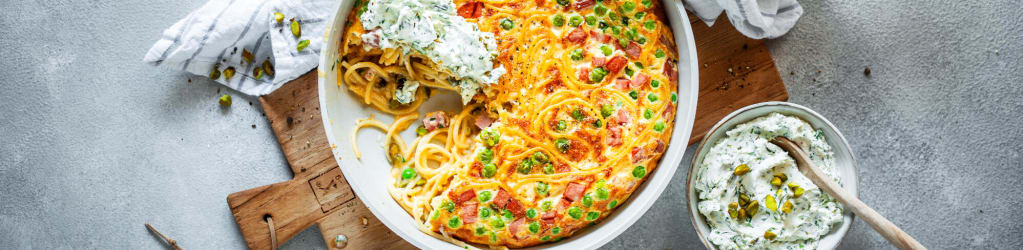Spaghettoni-Frittata à la Bologna mit Mascarponedip