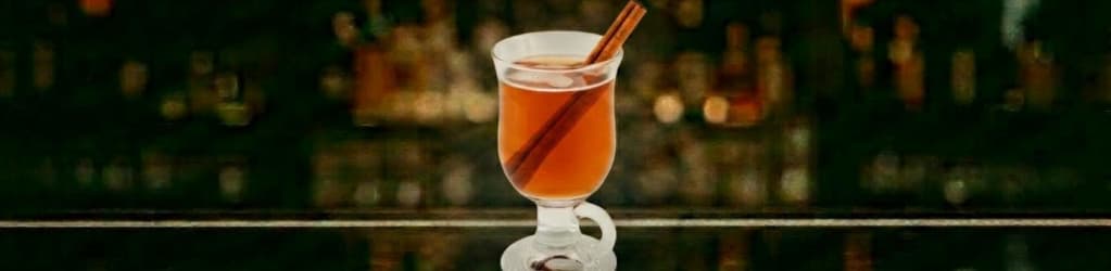 Glühwein mit einem Schuss Weinbrand