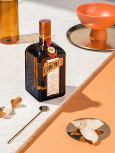 Cointreau Flasche