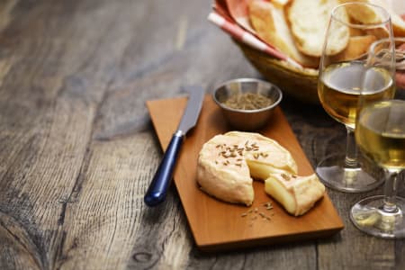 Grappa Bianca zu reifem Bergkäse