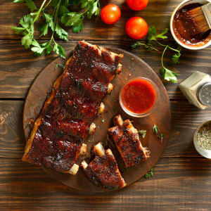Gegrillte Spareribs mit BBQ-Soße