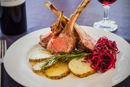 Lammkoteletts mit Rosmarinkartoffeln