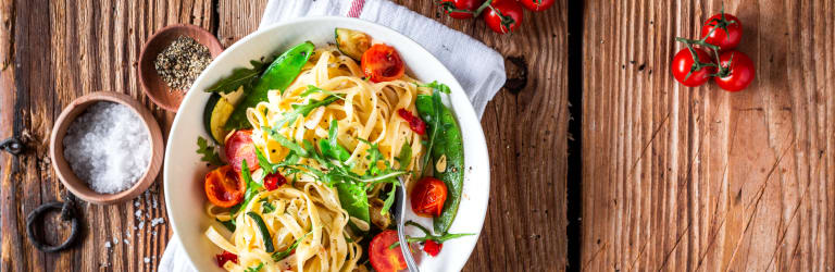Tagliatelle Aglio e Olio mit Gemüse