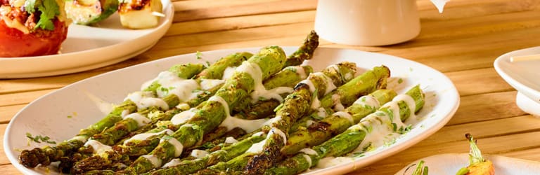 Grüner Spargel mit Zitronensoße