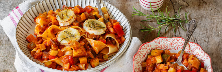 Pappardelle mit Gemüsebolognese